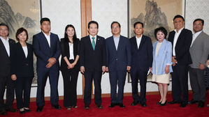 정 총리 "마스크 시장 면밀 주시&hellip;정부 개입 필요시 신속 조치"