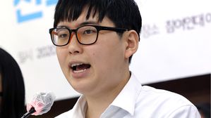 변희수