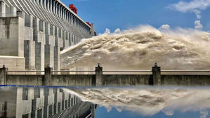 중국 최악 홍수에 피해 속출&hellip;싼샤댐은 위기 넘겨