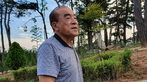 [그사람] 낡은 차 타고 귀향한 대법관&hellip;'어른'이었다