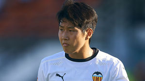 이강인, 첫 연습경기 16분 만에 부상&hellip;"심각하진 않아"