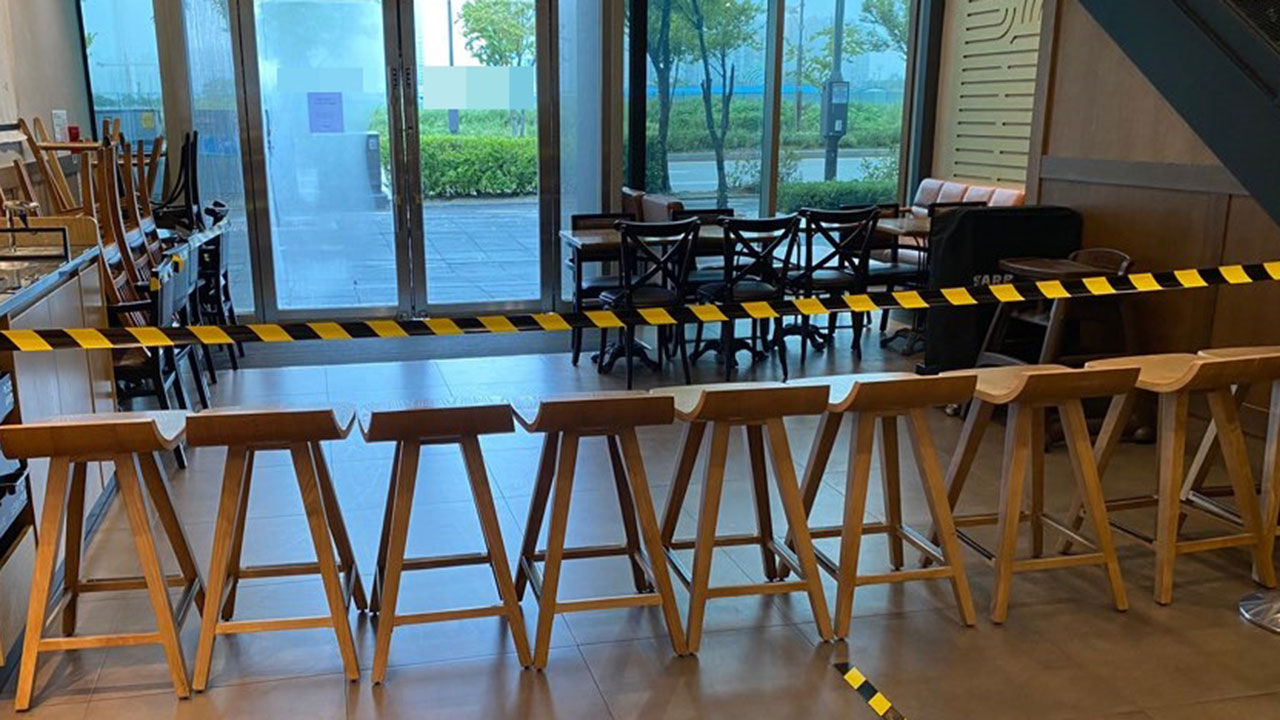 슬라이드 이미지 2