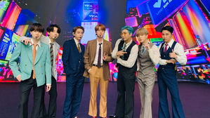 [SBS Star] BTS Wins Big at 'MTV VMAs' & Performs 'Dynamite' for the First Time