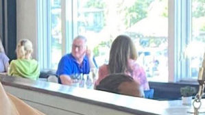 미 필라델피아 시장, 식당 영업 막고 다른 지역 식당서 식사