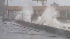 마이삭 휩쓴 자리에 또&hellip;'하이선 영향권' 울진은 지금