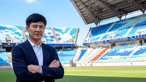 위기의 수원, 새 사령탑에 '레전드' 박건하 감독 선임