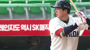 승부 뒤집은 최정 &middot; 최항 '형제 홈런'&hellip;SK 4연승 질주