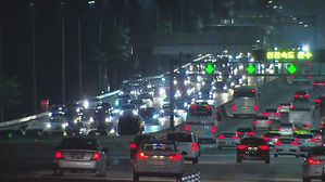 [교통 상황] 막바지 귀경 행렬…부산→서울 4시간 반