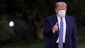 트럼프 "집단면역 전략 전격 검토"…경제 충격 완화책