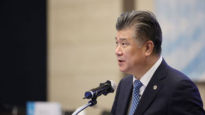 정책기획위 포스트 코로나 토론회…"사회 연대형 방역으로 전환해야"