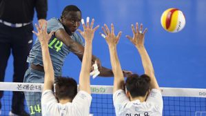 '다우디 맹활약' 현대캐피탈, 우리카드 꺾고 시즌 첫 경기 완승