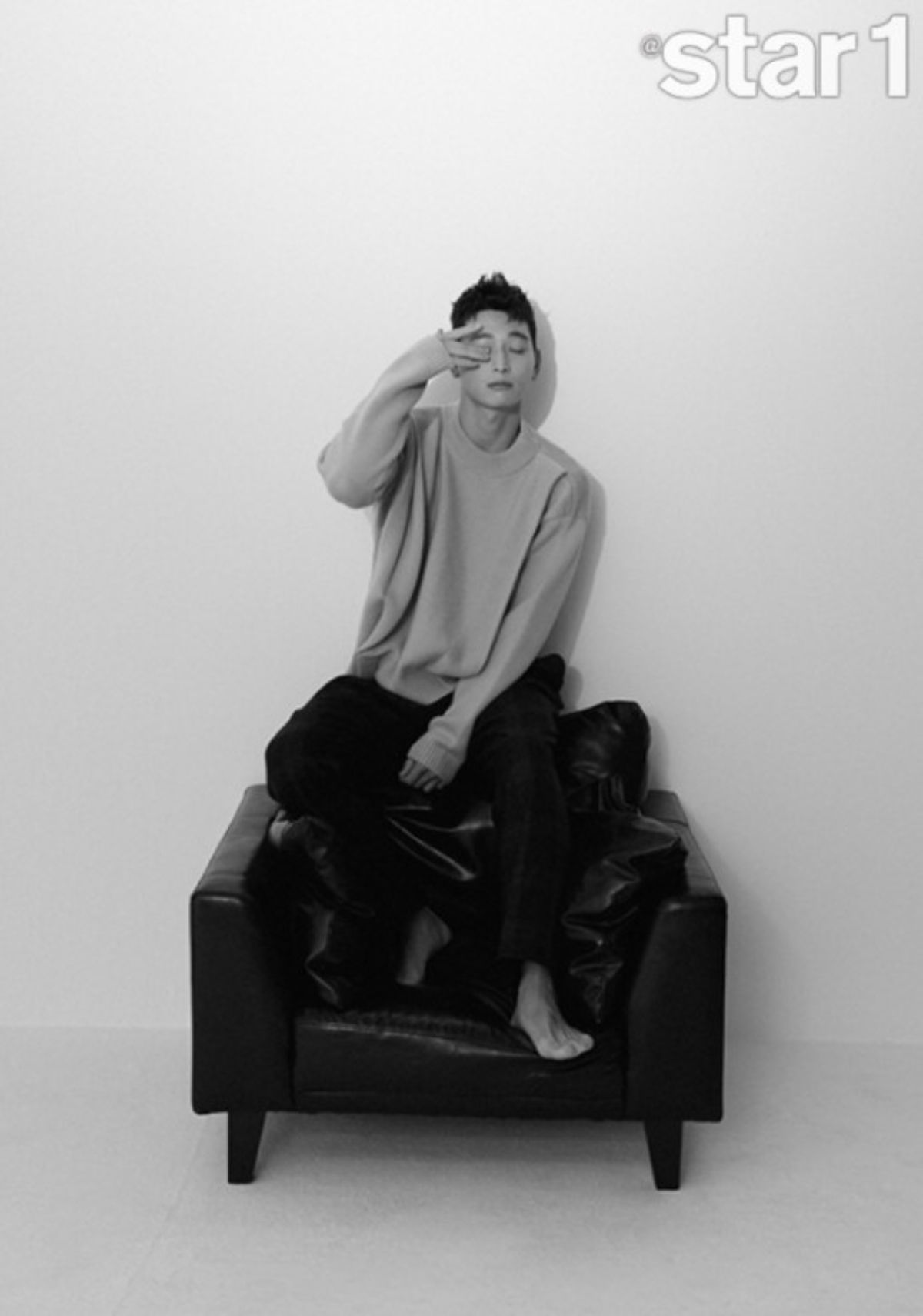 Jeong Jinwoon Share How Much His Girlfriend Gyeong Ree Means to Him