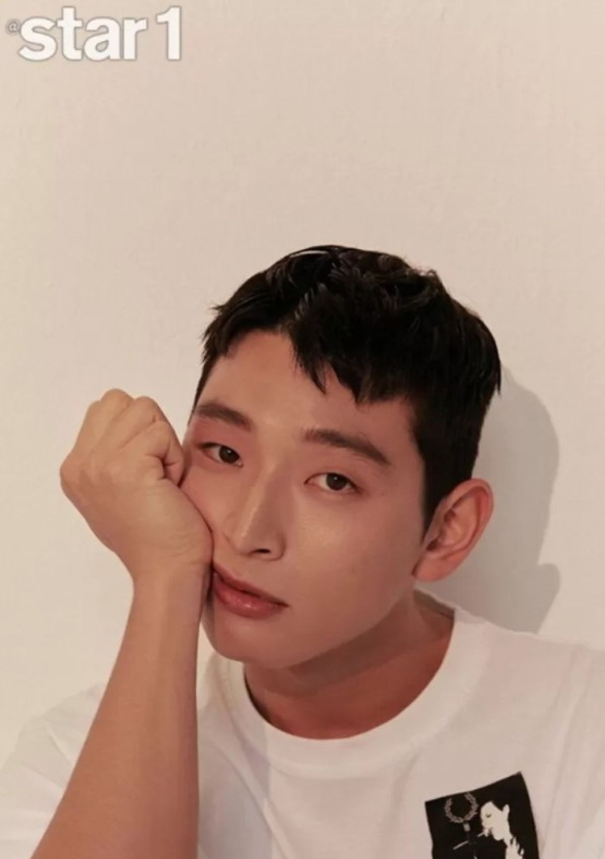 Jeong Jinwoon Share How Much His Girlfriend Gyeong Ree Means to Him