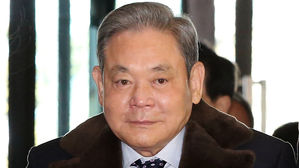 "마누라 &middot; 자식 빼고 다 바꿔"&hellip;일류 삼성 키운 경영철학