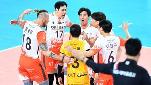 '펠리페 32점' OK금융그룹, 대한항공 꺾고 2연승