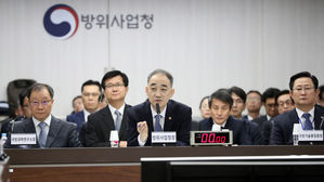 [취재파일] 방사청 2인자의 돌연 '면직' 신청…분분한 해석들