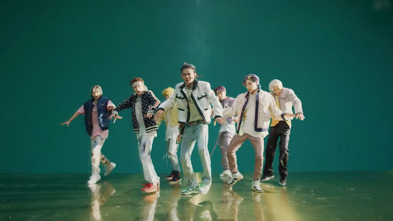 '23명 완전체' NCT 새 앨범, '빌보드 200' 6위 올랐다