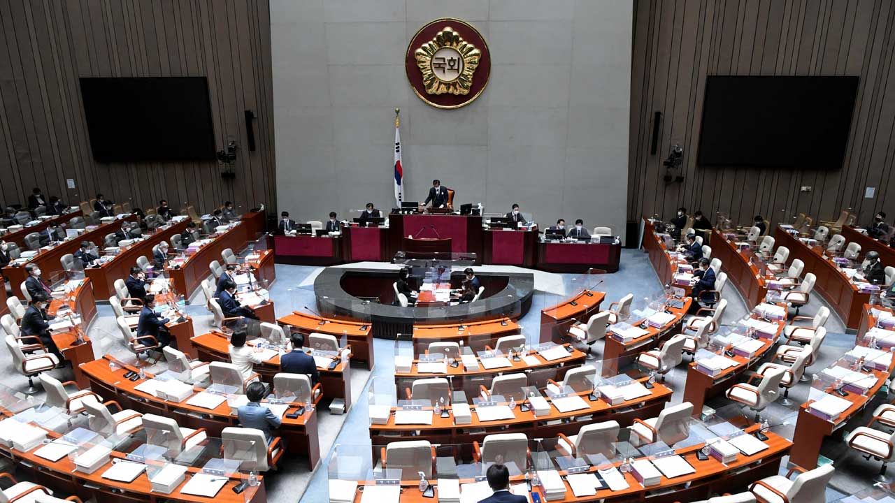 국회 예결위, 비경제 예산심사…특활비 공방 예고