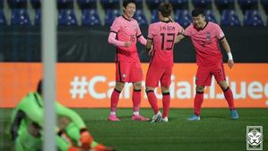 '코로나 직격탄' 축구대표팀, 멕시코에 3대 2 역전패