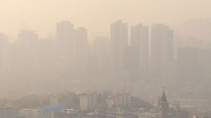 일상이 된 '삼한사미'…서울 초미세먼지 주의보 발령