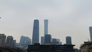 중국 54개 도시에 대기오염 경보…한국에도 영향 우려