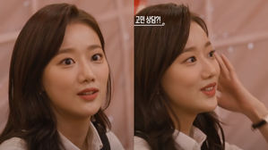 [SBS Star] APRIL NAEUN Says, "Everybody Expects Me to Smile at All Times, but I Find that Really Hard"