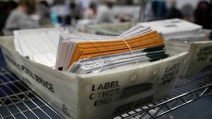 '한국에서 가짜 투표용지 공수?"…미 끊이지 않는 대선 음모론