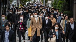 일본, 일주일에 1만 5천여 명 증가…767조 원 경제 대책 추진
