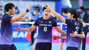 프로배구 대한항공, 최하위 삼성화재에 완승&hellip;1위 등극