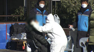 신규 확진 1,078명…또다시 1천 명 넘어 역대 최다