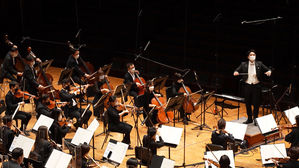 [문화현장] "조용한 연말, 따뜻한 캐럴 듣고 힘내세요"