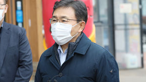 권덕철 "중동 다녀온 뒤 자가격리 위반, 사실과 달라"