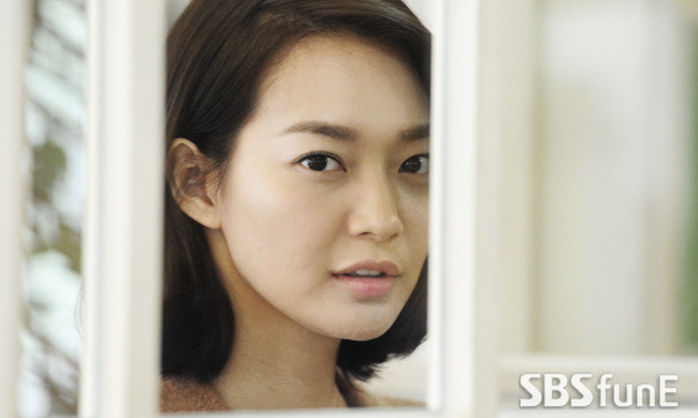 Shin Mina in Talks to Play Opposite Kim Seon Ho for a New Drama