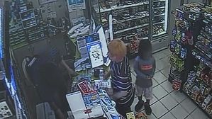 악몽 같은 집, 목숨을 건 탈출…"아빠가 손 지졌어요"