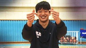 '윈드밀 덩크' 내리꽂는 고교 특급&hellip;"차원이 다르다"
