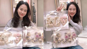 [SBS Star] "Thank You, My Fans" Song Ji-hyo Welcomes Her 20th Debut Anniversary