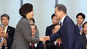 문 대통령, '서울시장 출마' 박영선 장관 면직안 재가