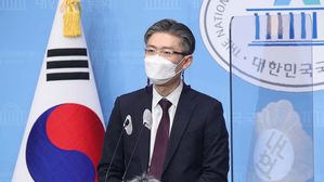 조정훈 시대전환 대표, 서울시장 출마&hellip;"당신 모두를 위한 서울로"