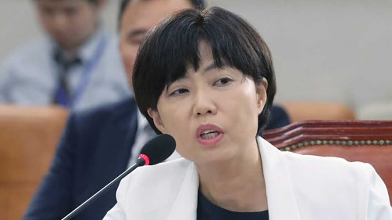 '미공개 주식 정보이용 의혹' 이유정 전 헌법재판관 후보 항소심도 무죄