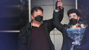 "경찰 고문에 자백"&hellip;31년 만에 살인 누명 벗다