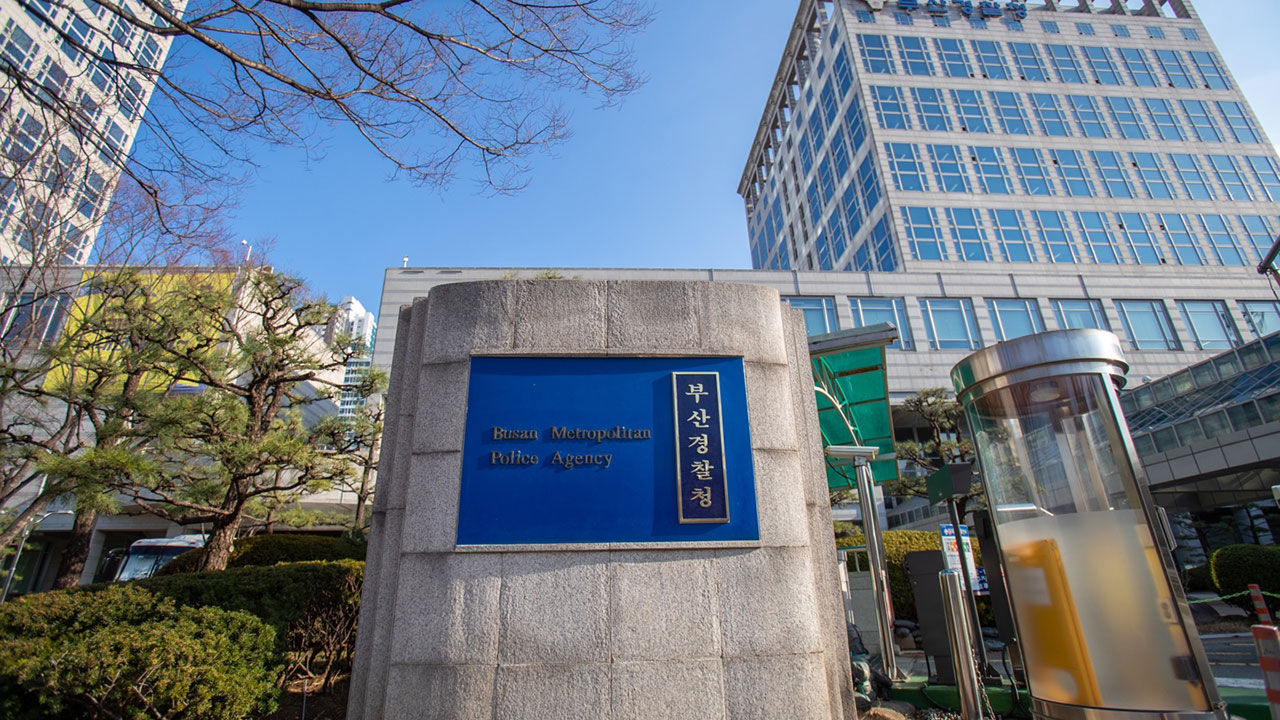 경찰 간부 호텔 여직원에 "치킨 같이 먹자"…퇴실 요구에 난동