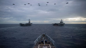 [취재파일] 니미츠·루스벨트 뭉쳤다…항모의 바다, 인도태평양