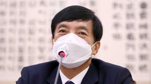 대검, 검찰총장 인선 앞두고 '이성윤 기소' 고심