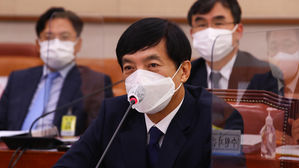 검찰, '김학의 사건' 이성윤 &middot; 이규원 공수처에 이첩