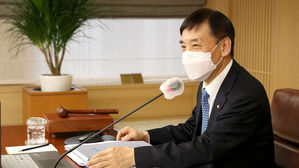 [속보] 한은총재 "앞으로 경제 흐름, 백신 접종 속도 등에 크게 좌우"