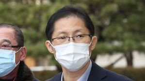 검찰, '김학의 과거사위 고소사건' 박준영 변호사 조사