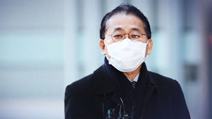 '김학의 불법 출금' 차규근 · 이규원 오늘 첫 재판