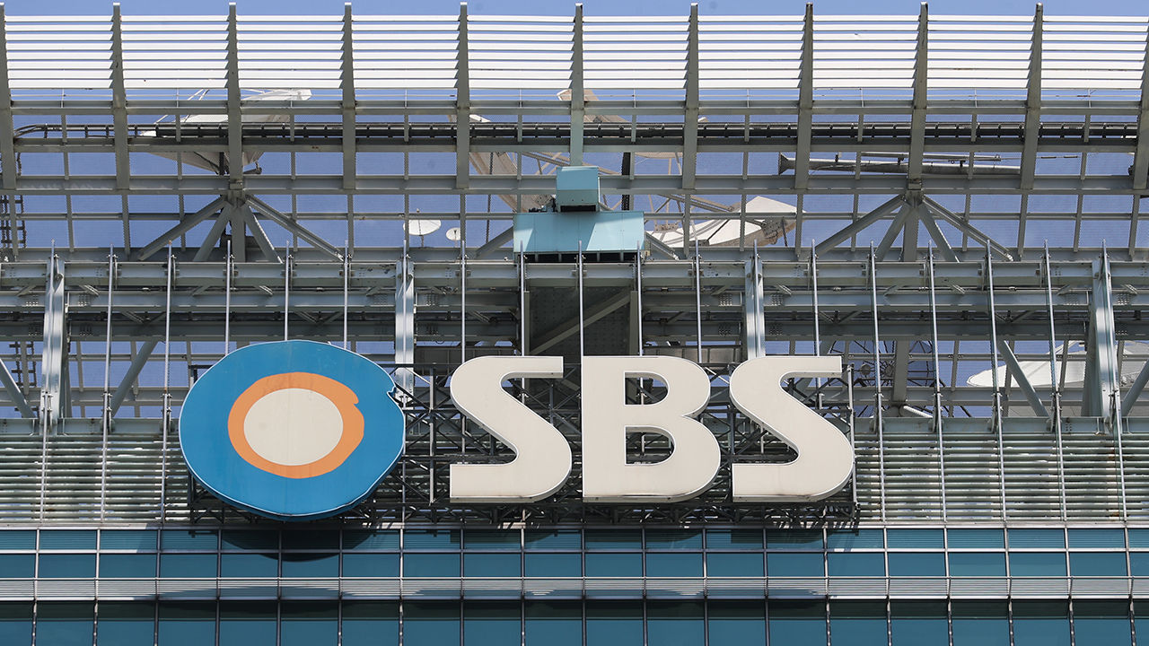 SBS 노조, 창사 후 첫 파업 보류…"사측과 잠정 합의"