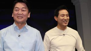 민주당 "오세훈 &middot; 안철수, 정치 희화화&hellip;서울시민 황당케 해"