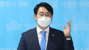 박용진, '2주택 생필품' 이재명 발언 비판 "민주당 가치 훼손"